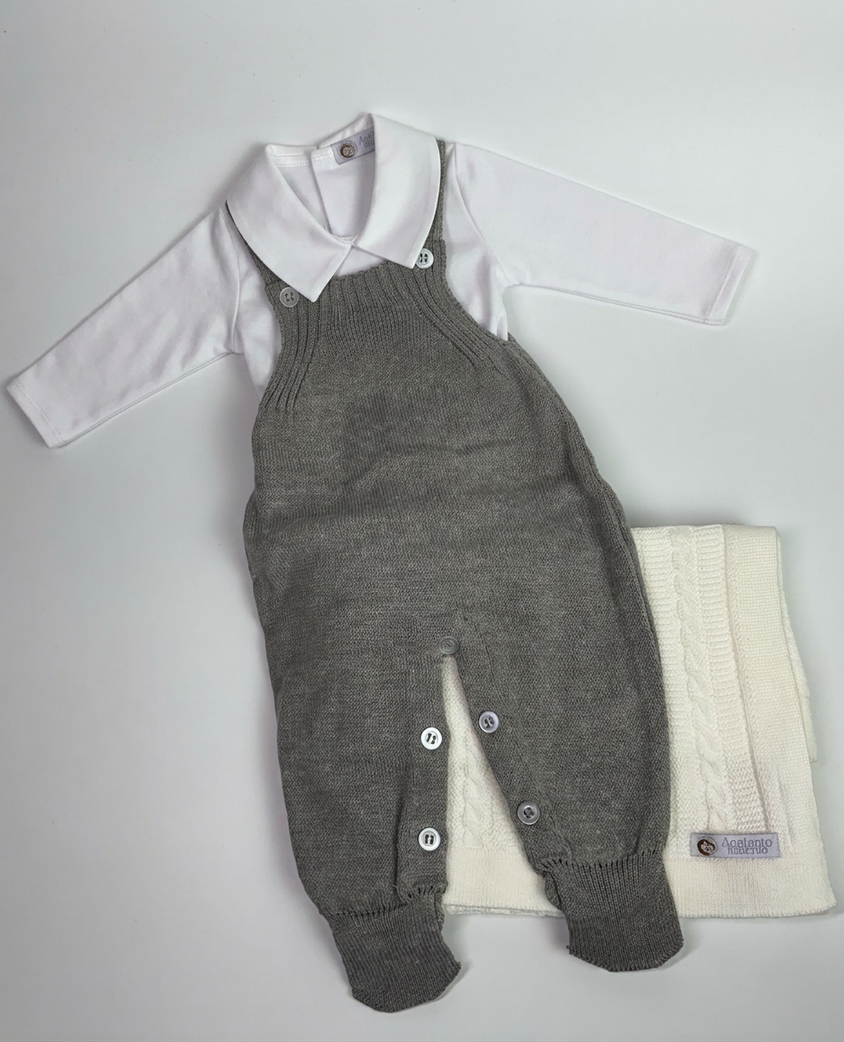 Conjunto Saída Maternidade + Manta - Jardineira com Pézinho (Cinza)
