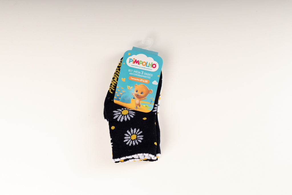 Kit Meia Colorida com 3 Pares Antiderrapante Feminino: Passinhos Seguros e Cheios de Cor