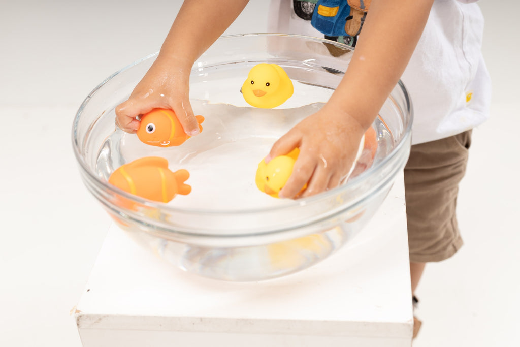 Bichinhos para banho unissex COLORIDO