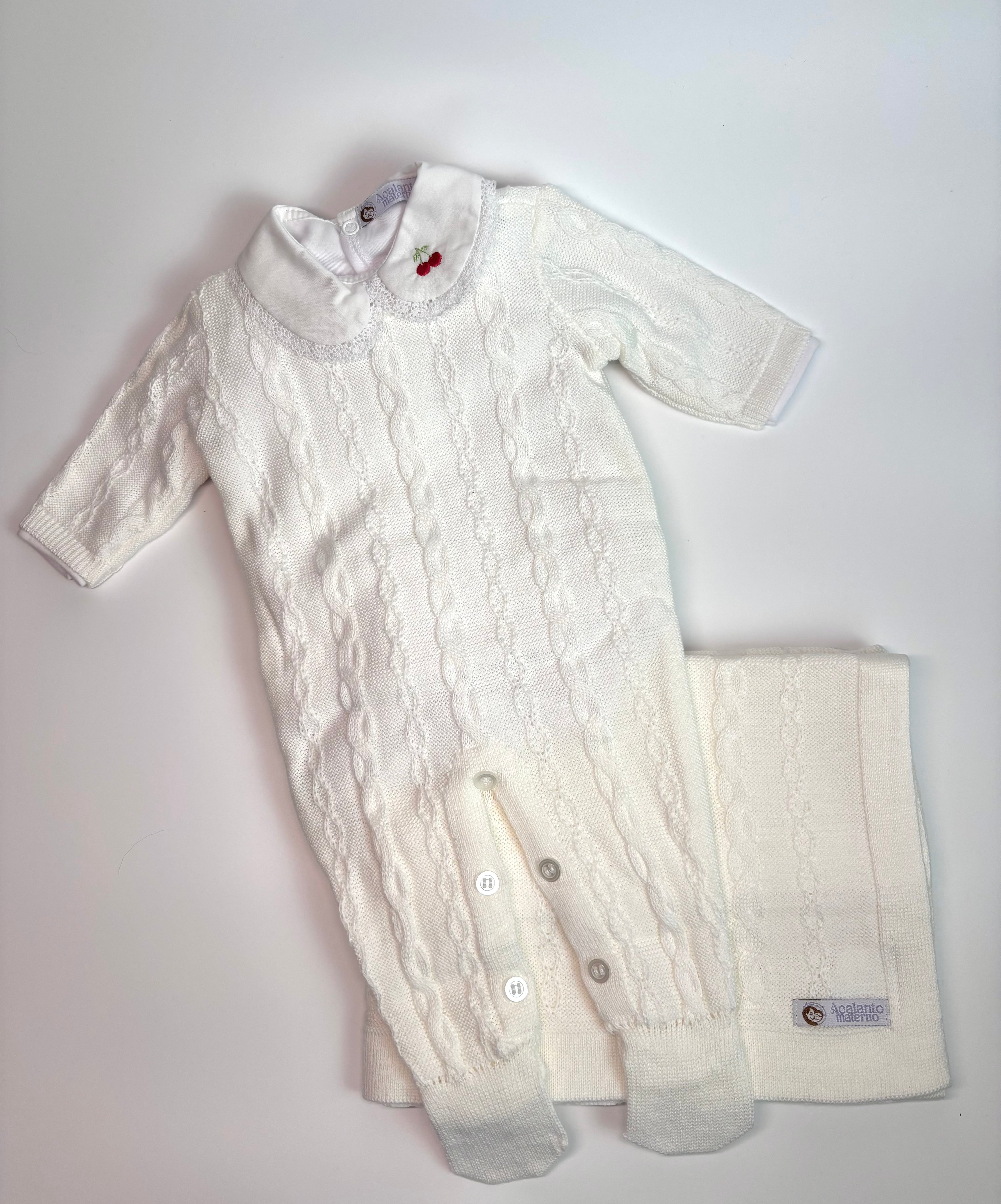 Conjunto Saída de Maternidade - Macacão Bambino (Cereja Branco)